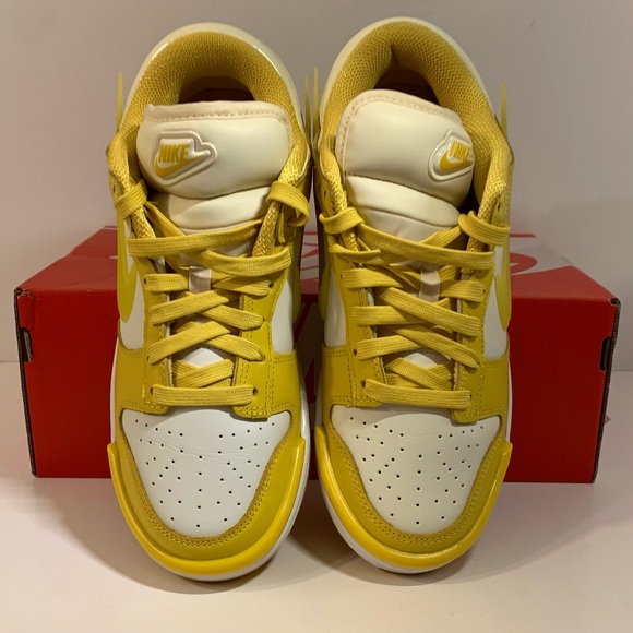 NIKE DUNK LOW TWIST VIVID SULFUR WOMENS SHOES SIZE 8 BASKETBALL SNEAKERS - Picture 5 of 11
